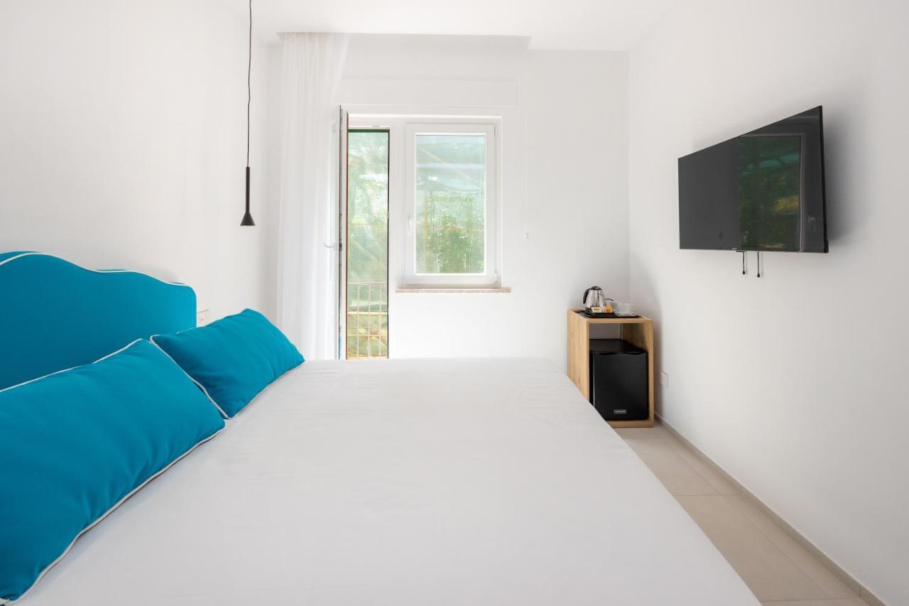 Vittoria Rooms Sorrento Luaran gambar